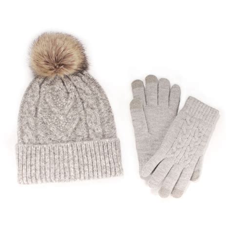 Hats And Gloves For Women .